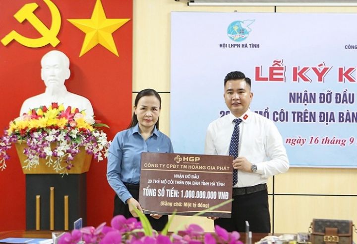 Doanh nghiệp trẻ Nghệ An nhận đỡ đầu 20 trẻ mồ côi ở tỉnh Hà Tĩnh