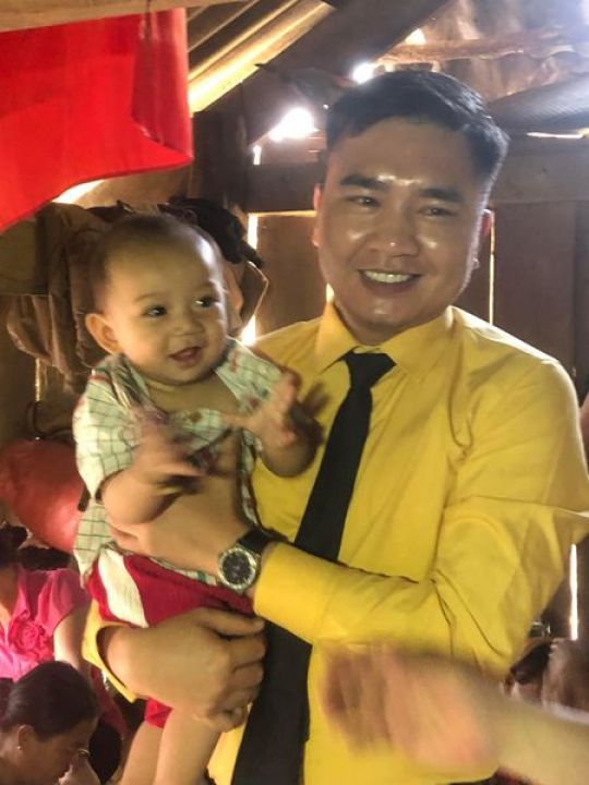 Nghệ An: Bé 7 tháng tuổi có bố và mẹ mất vì TNGT được nhận nuôi đến năm 18 tuổi