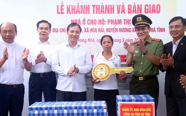 Hà Tĩnh khởi công xây dựng 904 căn nhà cho hộ nghèo