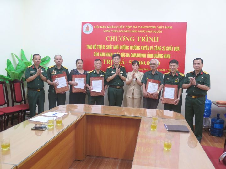 Hỗ trợ nuôi dưỡng và tặng quà nạn nhân chất độc da cam tỉnh Quảng Ninh