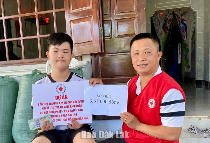 Đắk Lắk: Hỗ trợ hơn 230 triệu đồng cho trẻ em nhiễm chất độc da cam và trẻ khuyết tật