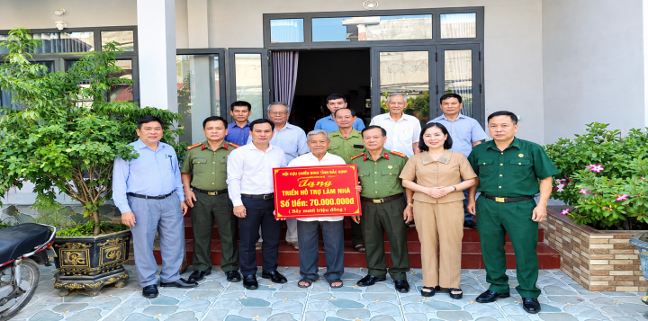 Thành hội Bắc Ninh trao vốn sinh kế, hỗ trợ xây nhà cho nạn nhân chất độc da cam