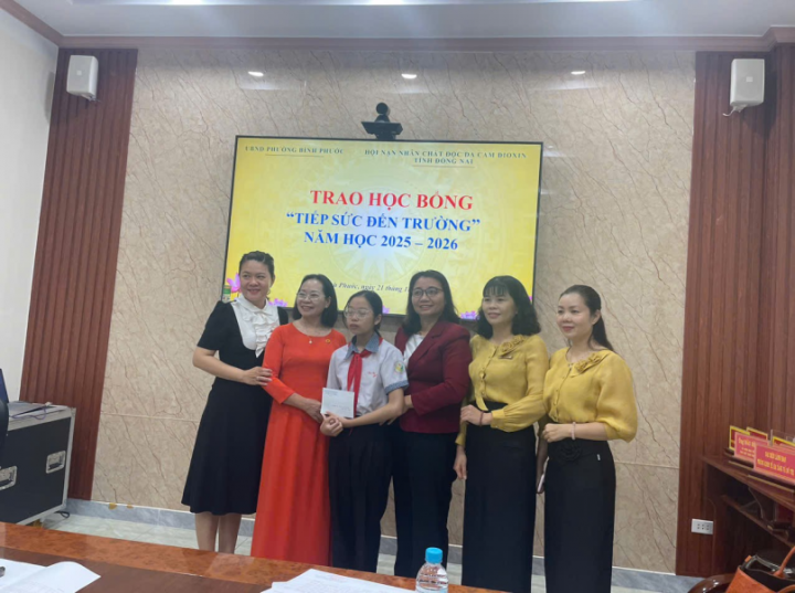 Tỉnh hội Đồng Nai: Trao học bổng “Tiếp sức đến trường năm học 2025-2026”