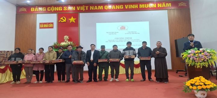 Hội tỉnh Phú Thọ trao quà tết Bính Ngọ 2026 cho gia đình nạn nhân chất độc da cam