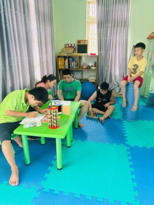 Improving the quality of life for disabled children in Quang Nam Medipeace projects