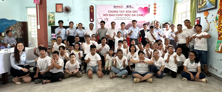 Thành hội Đà Nẵng: Trao quà nhân Ngày Vì nạn nhân chất độc da cam 10/8