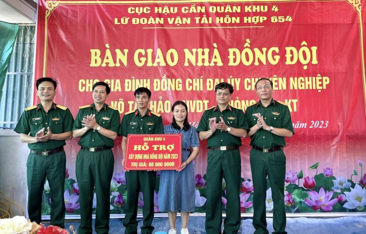 Quân khu 4: Cục Hậu cần Bàn giao “Nhà đồng đội”