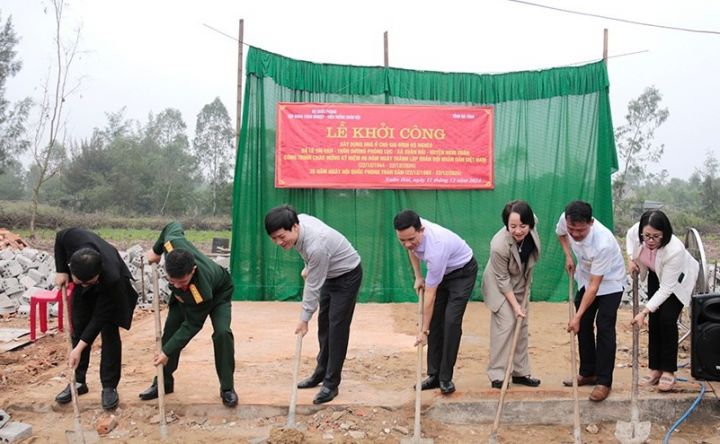 Khởi công xây dựng nhà tình nghĩa cho hộ nghèo Hà Tĩnh