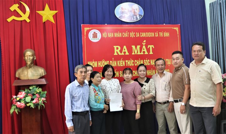 Ra mắt mô hình:  Nhóm hướng dẫn kiến thức chăm sóc nạn nhân tại nhà