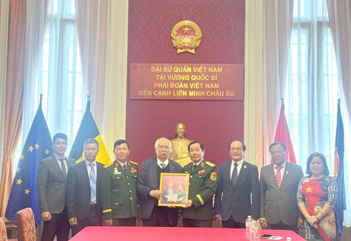 Đẩy mạnh công tác đối ngoại tại châu Âu, vận động ủng hộ nạn nhân chất độc da cam Việt Nam