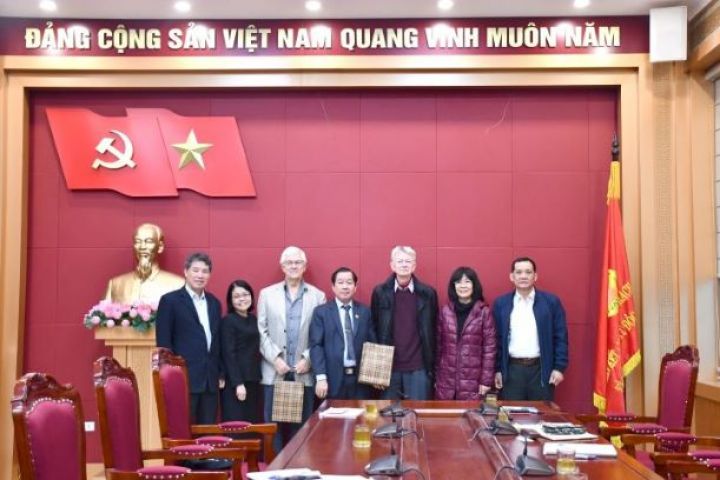 Representatives of the US Veterans for Peace visited and worked with the Central Committee of VAVA