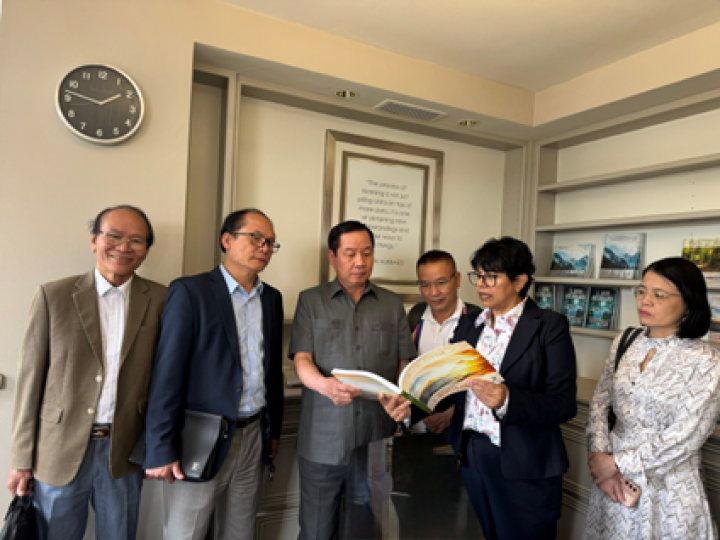 ĐOÀN VAVA THAM QUAN THỰC TẾ TẠI TRUNG TÂM NARCONON, HOA KỲ