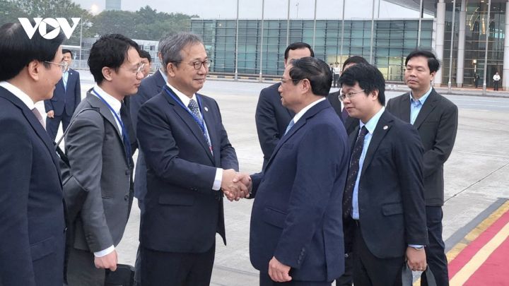Thủ tướng lên đường dự Hội nghị cấp cao kỷ niệm 50 năm quan hệ ASEAN-Nhật Bản