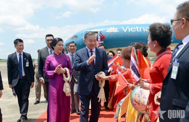 Tổng Bí thư, Chủ tịch nước Tô Lâm và phu nhân bắt đầu thăm chính thức Thái Lan