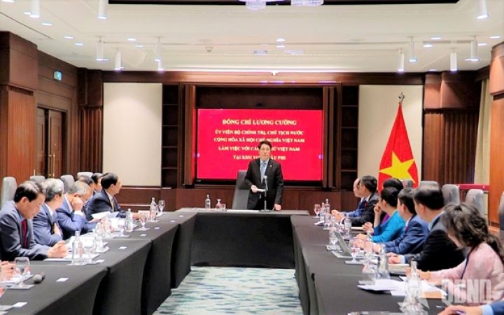 Chủ tịch nước Lương Cường làm việc với các Đại sứ Việt Nam tại khu vực châu Phi