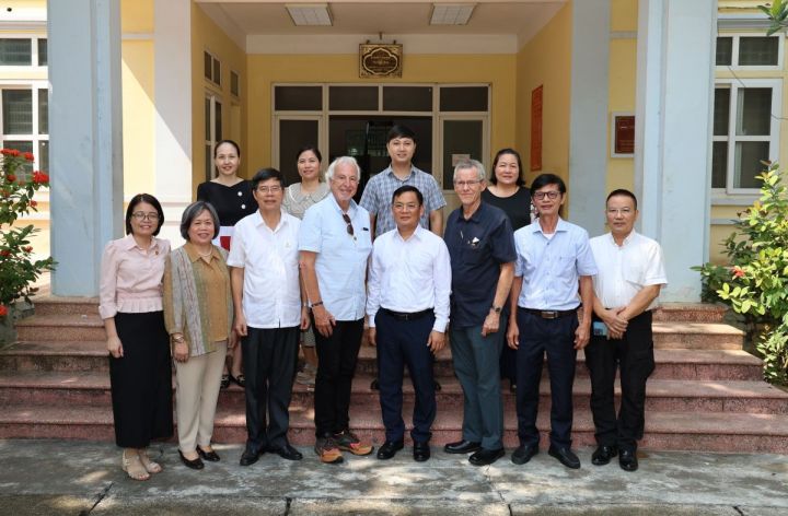 Trung ương Hội, Bộ Y tế và các tổ chức ABLE, FASE trao đổi về chương trình xông hơi tẩy độc theo quy trình HUBBARD