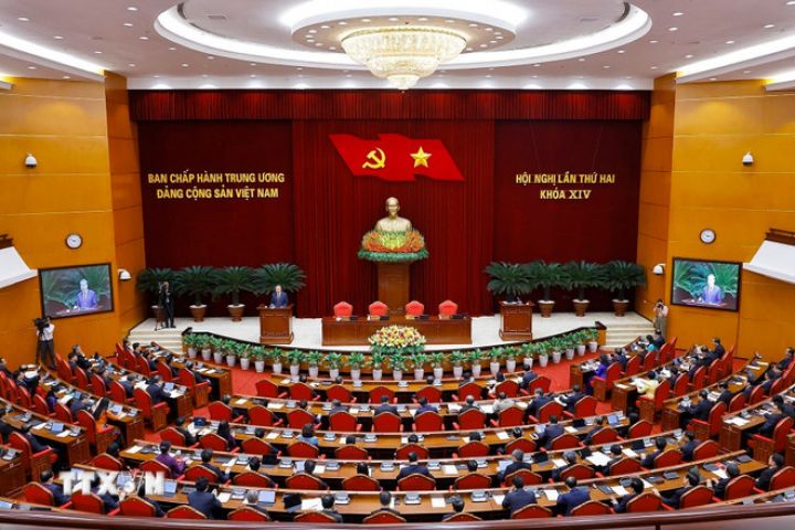 NHẬN DIỆN, ĐẤU TRANH VỚI NHỮNG QUAN ĐIỂM SAI TRÁI, LUẬN ĐIỆU XUYÊN TẠC VỀ “TINH GỌN BỘ MÁY CỦA HỆ THỐNG CHÍNH TRỊ”
