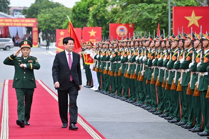Chủ tịch nước Lương Cường dự Lễ kỷ niệm 80 năm Ngày truyền thống Lực lượng vũ trang Quân khu 3