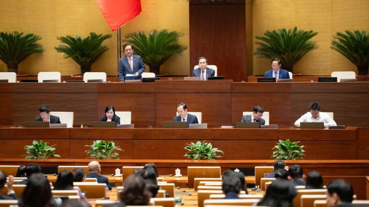 Quản lý AI theo mức độ rủi ro: Tôn trọng quyền riêng tư và lấy con người làm trung tâm