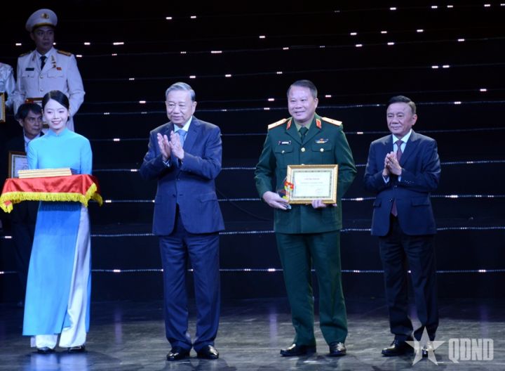 Tổng Bí thư Tô Lâm dự Chương trình “Hồ Chí Minh - Hành trình khát vọng 2025”