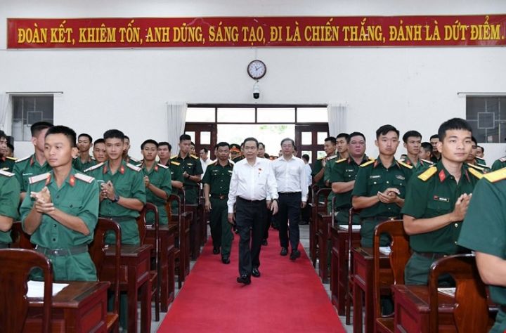 Chủ tịch Quốc hội Trần Thanh Mẫn: Sư đoàn 9 vững tin viết tiếp những trang sử vàng