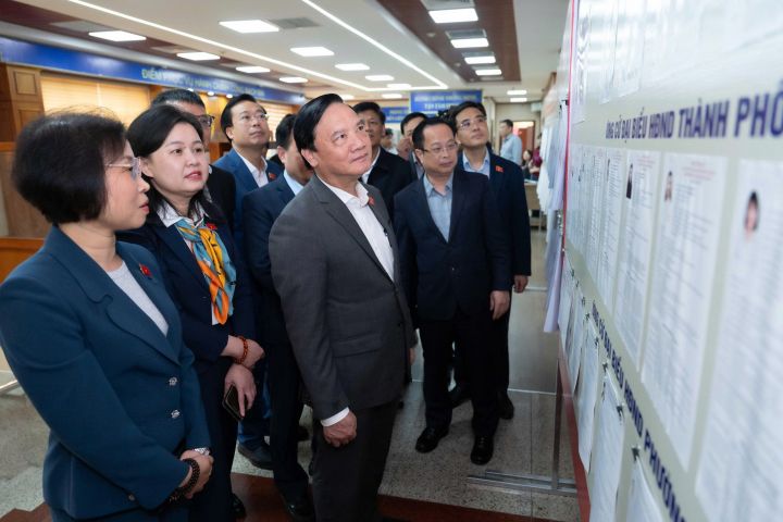 Phó Chủ tịch Quốc hội Nguyễn Khắc Định giám sát, kiểm tra công tác chuẩn bị bầu cử tại TP. Hà Nội