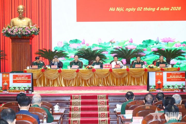 Luận giải những vấn đề mới về xây dựng nền quốc phòng toàn dân vững mạnh, hiện đại