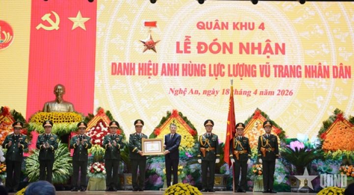 Thủ tướng Lê Minh Hưng: LLVT Quân khu 4 phát huy truyền thống anh hùng, hoàn thành xuất sắc mọi nhiệm vụ được giao, tiếp tục viết nên những trang sử hào hùng