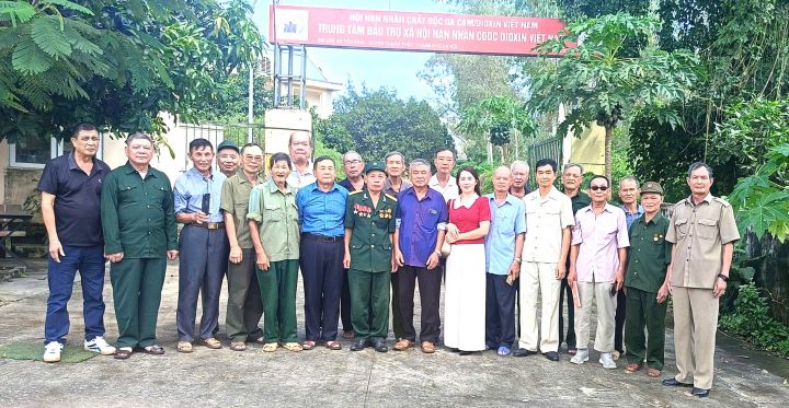 Hội tỉnh Thái Nguyên: Đưa 25 nạn nhân đi xông hơi giải độc, nâng cao sức khỏe