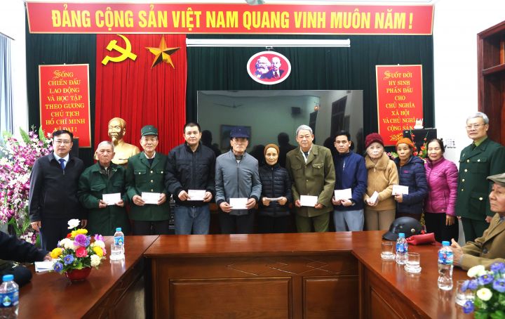 Hiệp hội Doanh nghiệp nhỏ và vừa tỉnh Tuyên Quang trao quà Tết Nguyên đán 2026 cho nạn nhân chất độc da cam