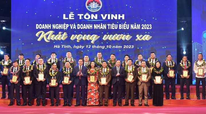 Hà Tĩnh: Các doanh nghiệp chung tay xây gần 6.000 ngôi nhà cho người nghèo