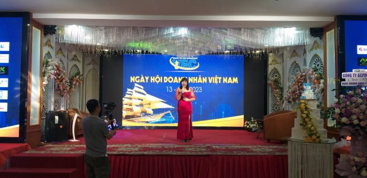 Đời doanh nhân