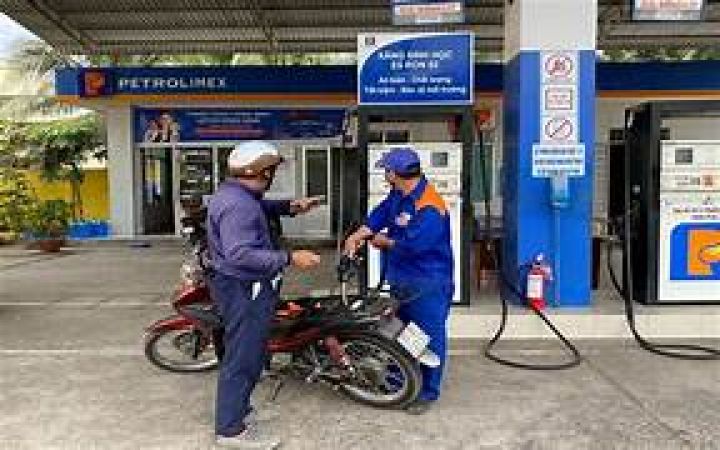 Giá xăng dầu đồng loạt tăng mạnh từ 15h00, ngày 30/10/2025