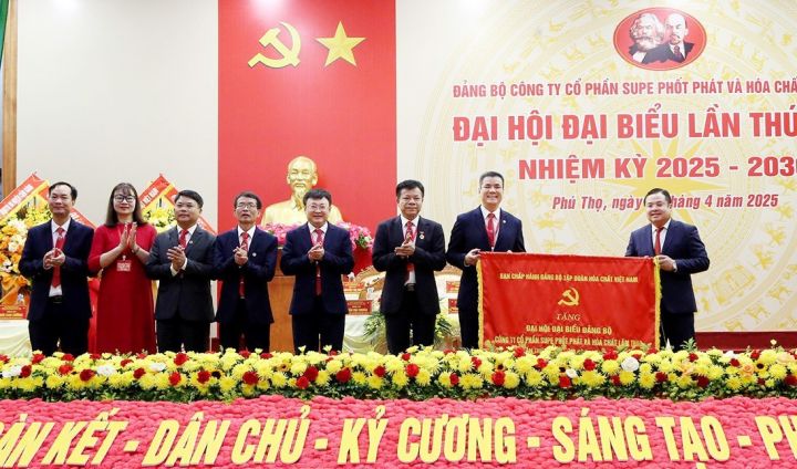 Công ty Cổ phần Supe Hóa chất Lâm Thao