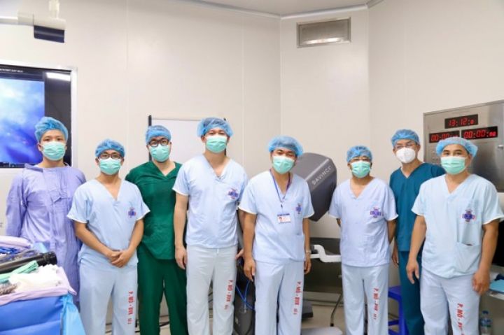 Kỷ nguyên mới trong ngoại khoa ung thư: Lần đầu tiên xây dựng khóa đào tạo bài bản, chuyên sâu về phẫu thuật nội soi robot tại Bệnh viện K