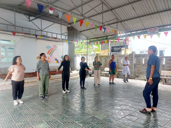Trung tâm Xông hơi, giải độc và phục hồi chức năng thành phố Đà Nẵng nỗ lực phục vụ nạn nhân chất độc da cam