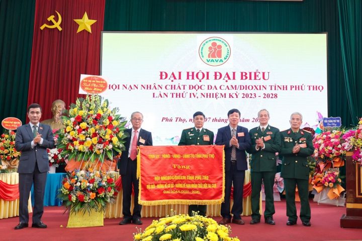 Hội tỉnh Phú Thọ đẩy mạnh các hoạt động  vì lợi ích của nạn nhân chất độc da cam