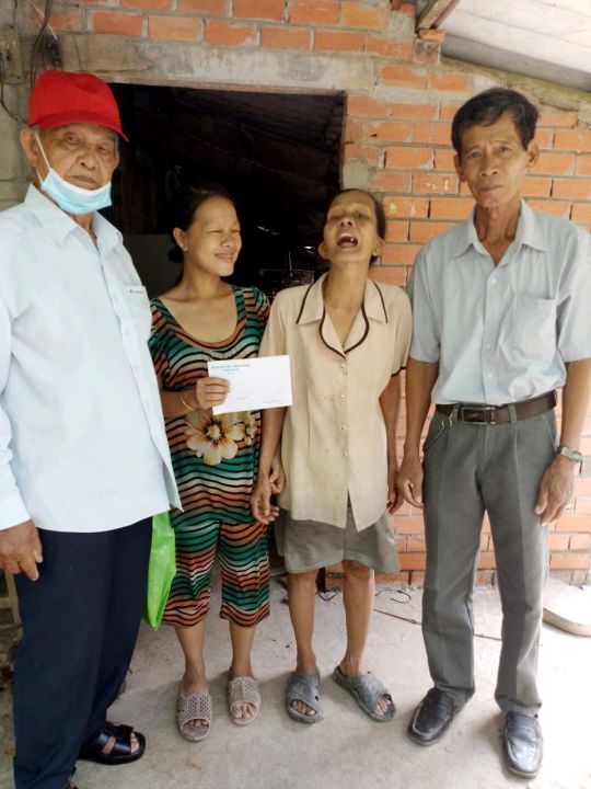 Huyện hội Cai Lậy chăm lo, giúp đỡ nạn nhân chất độc da cam  