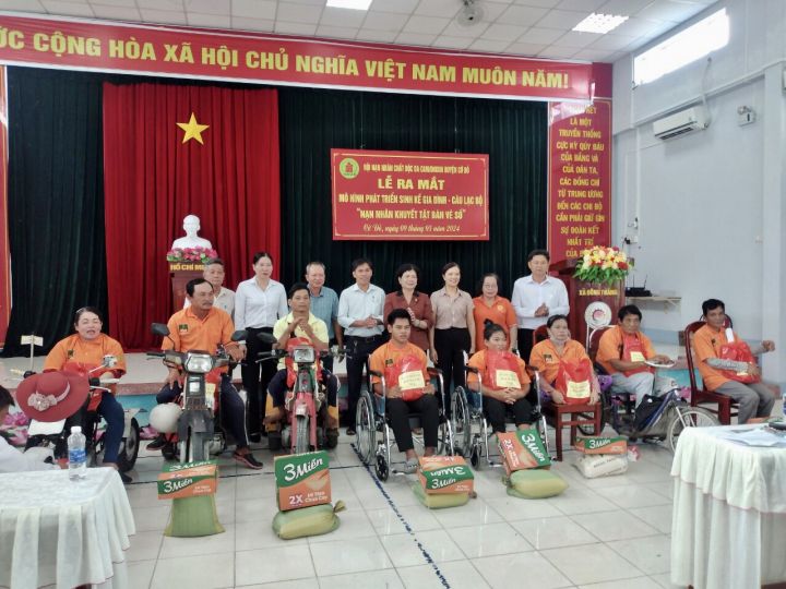 Hội huyện Cờ Đỏ: Ra mắt mô hình Cộng đồng chăm sóc nạn nhân chất độc da cam                                                                            