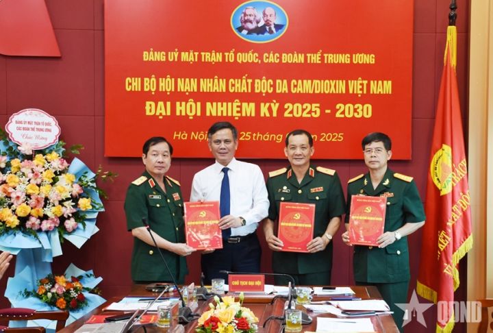 Đại hội Chi bộ Hội Nạn nhân chất độc da cam/ dioxin Việt Nam:  Không ngừng nâng cao năng lực lãnh đạo của Chi bộ, hoàn thành xuất sắc nhiệm vụ do Đảng và Nhà nước giao